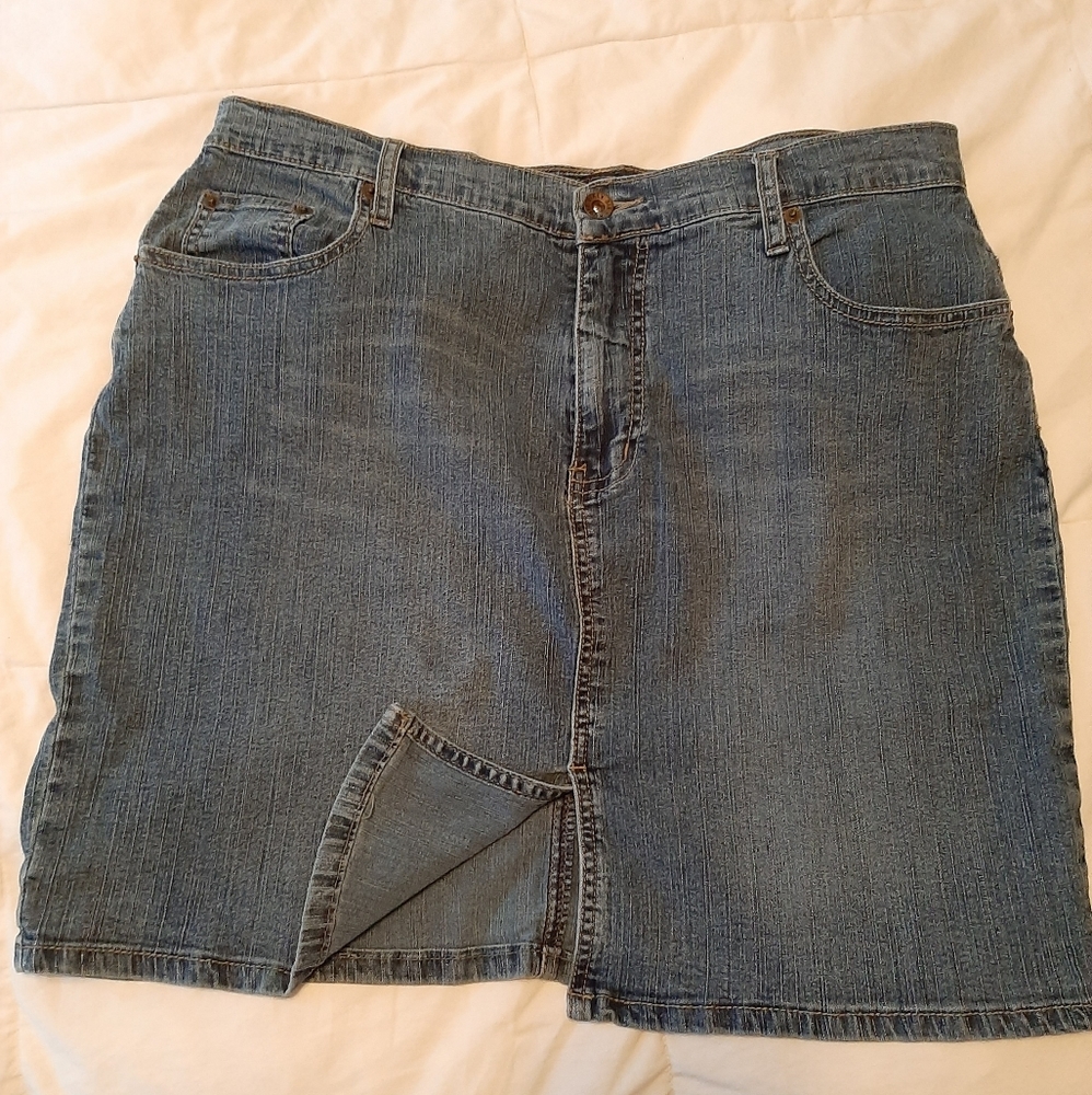 Denim skirt